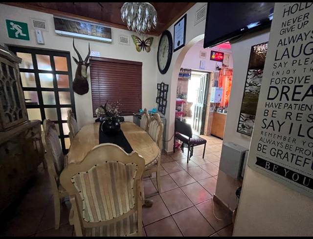 4 BEDROOM HOUSE FOR SALE IN GRANTHAM PARK